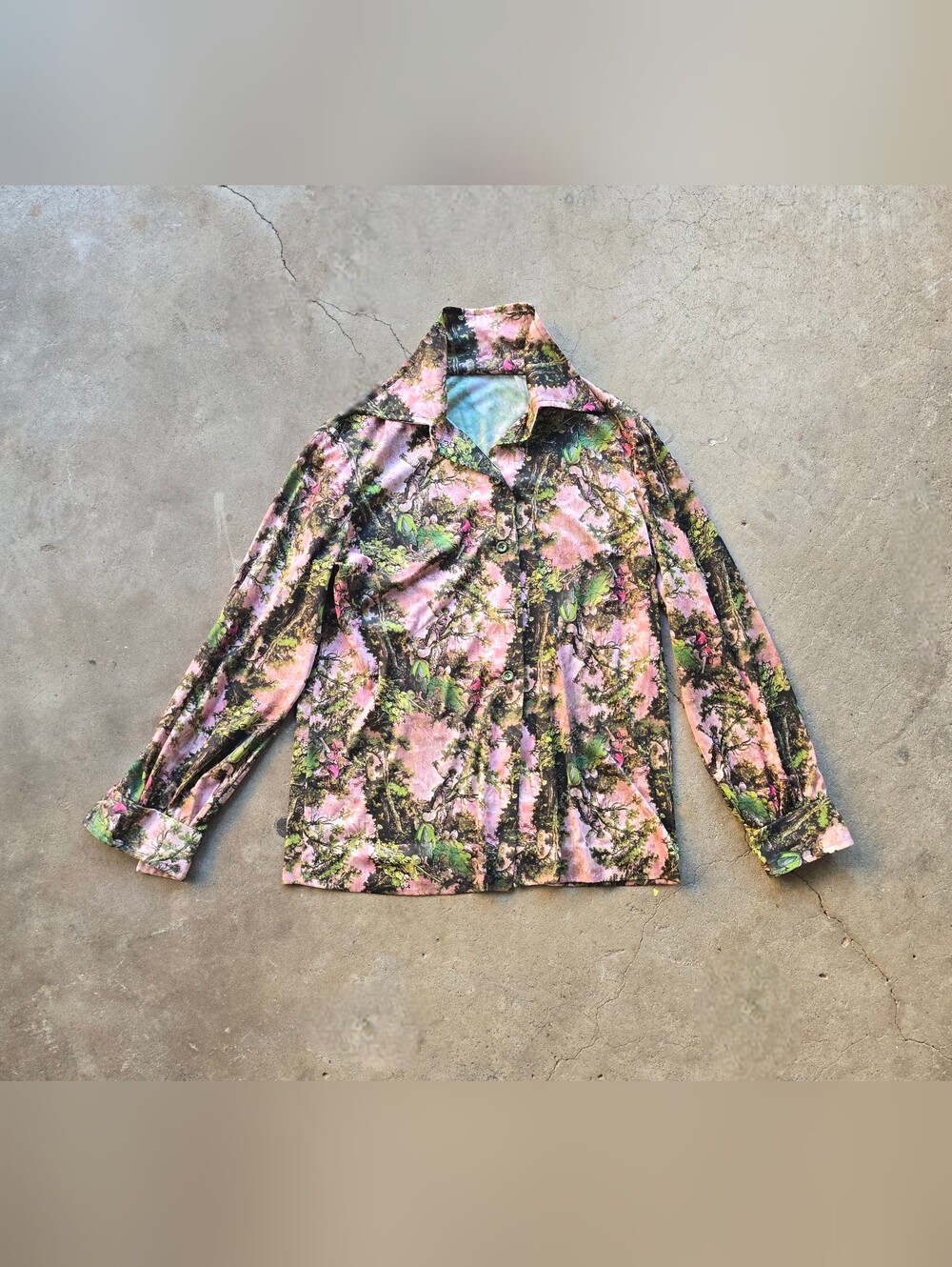 Vtg 70s Novelty Hippie Scenic Button Shirt